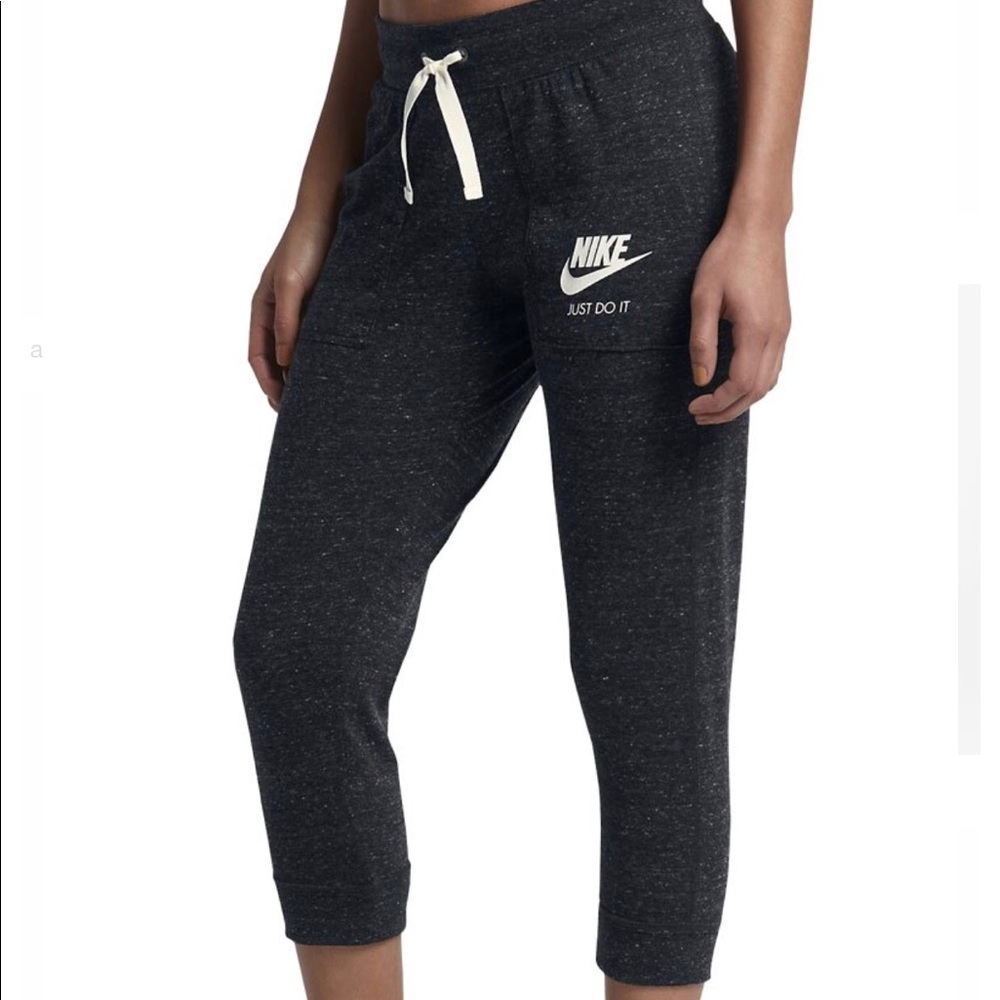 Nike Vintage Capri sweats NEW